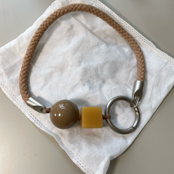 Brazilian Necklace - cord and resin - Picture 3 of 8